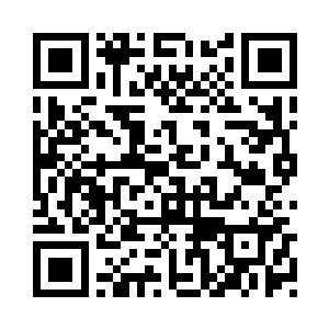 看着眼前纤瘦却满身倔强的小女人二维码生成