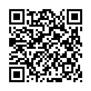 看着银幕上还在人枪结合大杀四方的男女主角二维码生成