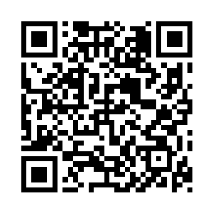 看着面前这个妆容精致却神态狰狞的女人二维码生成