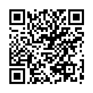 看见这个倒想起昨儿晚上纪家送来的帖子二维码生成