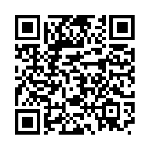 看见那白色的豆浆液体顺着她嘴角流到了脖子二维码生成