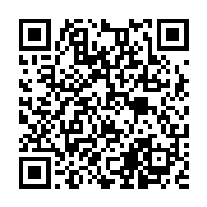 眼中闪过浓浓的忌惮甚至是恐惧……他怎么会出现在这里二维码生成