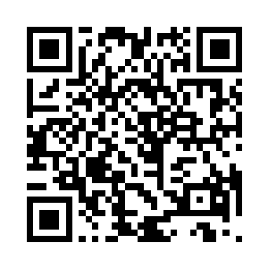 眼看着拿着枪的警察从机舱门跑了进来二维码生成