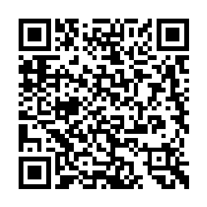 眼睁睁的看着那石人一口吞噬掉一座巨大的岩石二维码生成