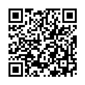 眼睛之中也散发出一股深沉的光芒二维码生成