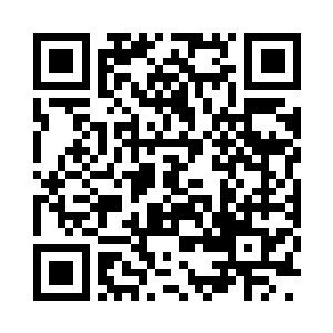 眼睛始终看着那死去的宛如美人鱼的女孩二维码生成