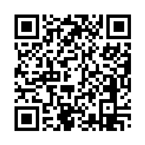 眼神温柔的望着正在床上睡的深沉的小人儿二维码生成
