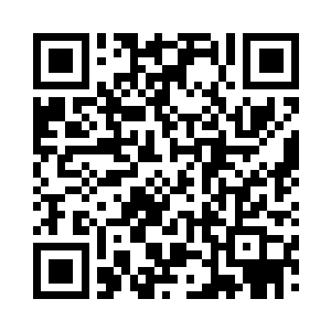 眼角的余光时不时打量凉亭里面的三位二维码生成