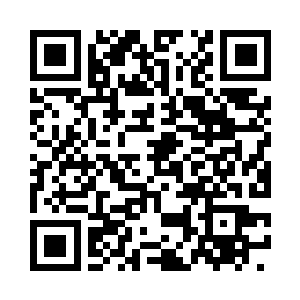 睁开眼睛时发现萧航就这样看着自己二维码生成