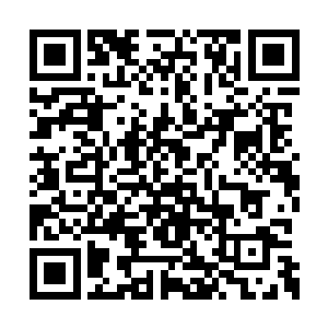 瞬间化身为奥斯卡小金人和肯德基老头合体状态二维码生成