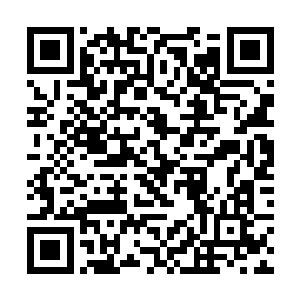 瞬间让老特拉福德球场变成了曼彻斯特城市球场……二维码生成