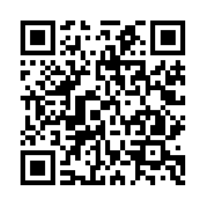 矗立着两个持着巨剑倒插在地上的卫士雕像二维码生成
