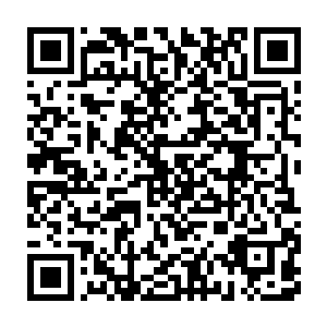 知道这几位客人要去的包厢后立即就像是霜打的茄子似的――焉了二维码生成