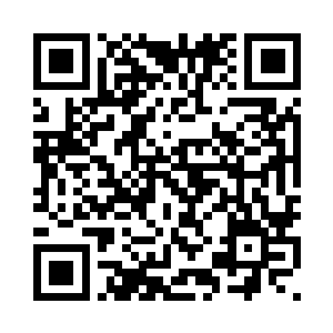 石墙之上立刻刮起了恐怖的龙卷风二维码生成