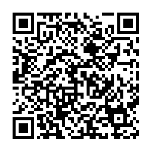 砰的一声闷响　大汉胸口突遭重击　吐出一口血后整个人瘫软在了地上二维码生成