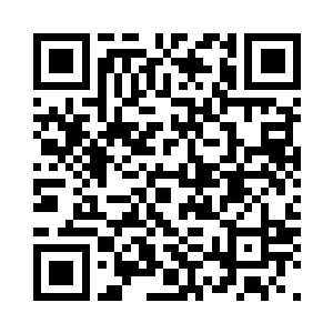 确切的说是锁定了龙傲天所在的别院二维码生成