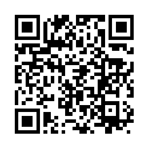 碰触到了他垂耳上所戴着的翡翠耳钉二维码生成