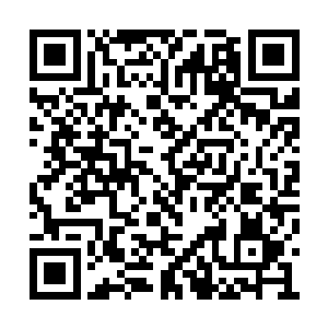 神弩上的弩箭在漆黑的夜色里反射着噬人的光泽二维码生成