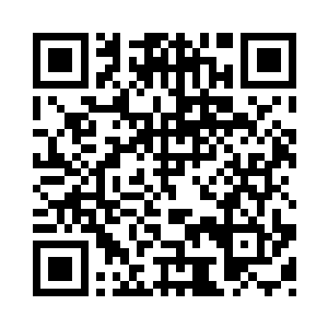 秦宇却是看着自己破了一道口的衣领二维码生成