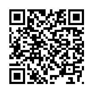 秦宇发现翘翘已经是在门口等候了二维码生成