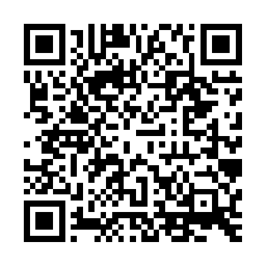 秦方几乎是差点没把自己的下巴惊掉下来的……他万万没想到二维码生成