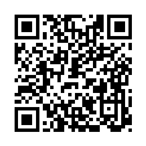 秦铮从外面提了一大袋子草药回到落梅居二维码生成