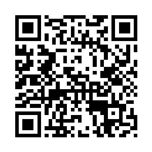 程素瓶的扮相一如既往的端庄大气二维码生成