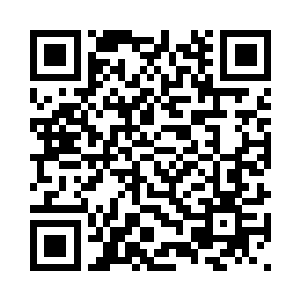 空山神尼和帝依琴也跟着转过头来二维码生成