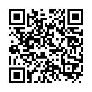 穿着皂色斓衫的世子爷正坐在太师椅上二维码生成