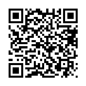 突然伸出手紧紧握了一下杨洛的手二维码生成