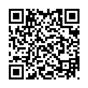 突然张开了能吞下一列火车的巨大鳄嘴二维码生成