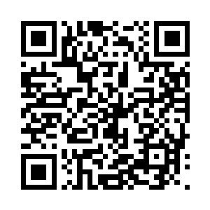 突然间他的房门中传来了一阵急促的敲门声二维码生成