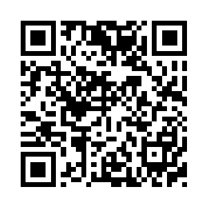 立刻在那棒子前端形成了一个扭曲的空间二维码生成