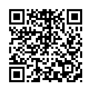 童小军终于彻底的将塑料纸包打开了二维码生成
