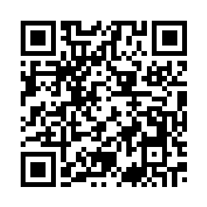 笑咪咪的看着三女脸上不同的反应二维码生成