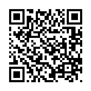 笼罩周身的银白色液体纷纷蒸发和退却二维码生成