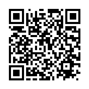 米紫安看着台下的众多为她赶来的粉丝二维码生成