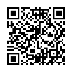 紧接着从人群之中走出一道面容枯槁二维码生成
