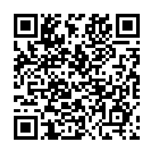 紧接着瞬间龙傲天只感觉自己被一股恐怖的气机锁定了二维码生成
