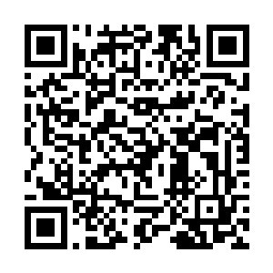 繁星小镇的标志性建筑物王疆雕像在光柱中轰然倒下二维码生成