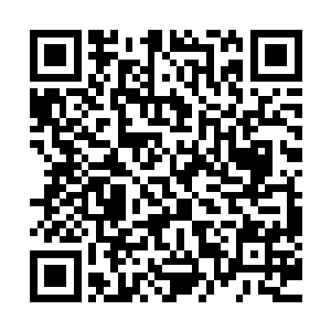 红芒卷着空间戒指以闪电般的速度飞跃了百里距离才停了下来二维码生成