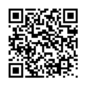 红衭快速的穿行在杂草丛中的山路上二维码生成