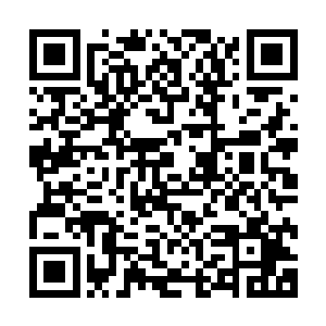 终于先后在人镇关・地镇关和天镇关的地下寻找到了三个古迹二维码生成