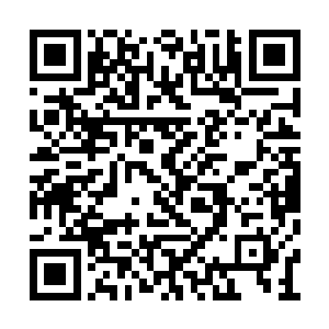 终于文聘军渐渐进入了大约一百数十丈外的射程二维码生成