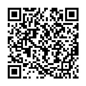 绕了一个小小的角度向着原本无极天船所在的地方行去二维码生成
