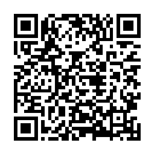 给巴克介绍了这艘稍大的货轮如何把两架直升机隐蔽起飞二维码生成