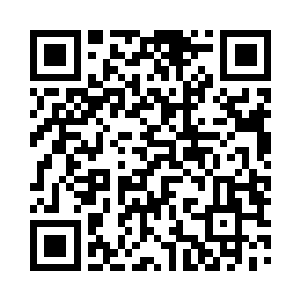 罗莉和司末萧同样使出了自己最强的招式二维码生成