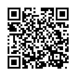 老人看着这几位年轻人痴迷的看着星空二维码生成