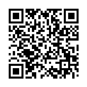 老爷少爷他们正卯着劲儿的灌姑爷的酒呢二维码生成