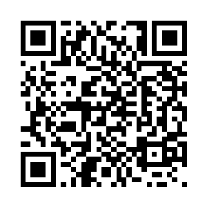 老翁似乎没看到她脸上的纠结和犹豫二维码生成